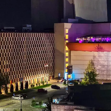 Downtown National Theatre, Square * 布加勒斯特