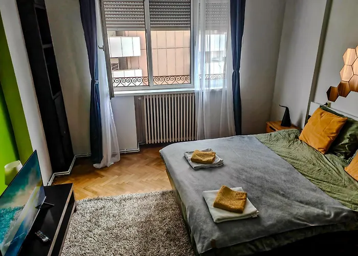 Downtown National Theatre, Square Bucharest